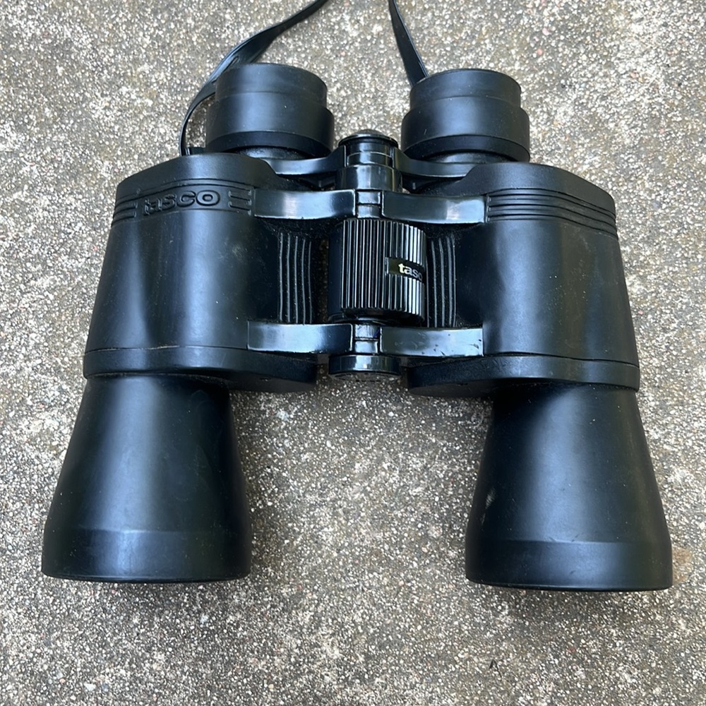 Vintage Tasco Binoculars in Leather Carrying Case - Picture 3 of 13